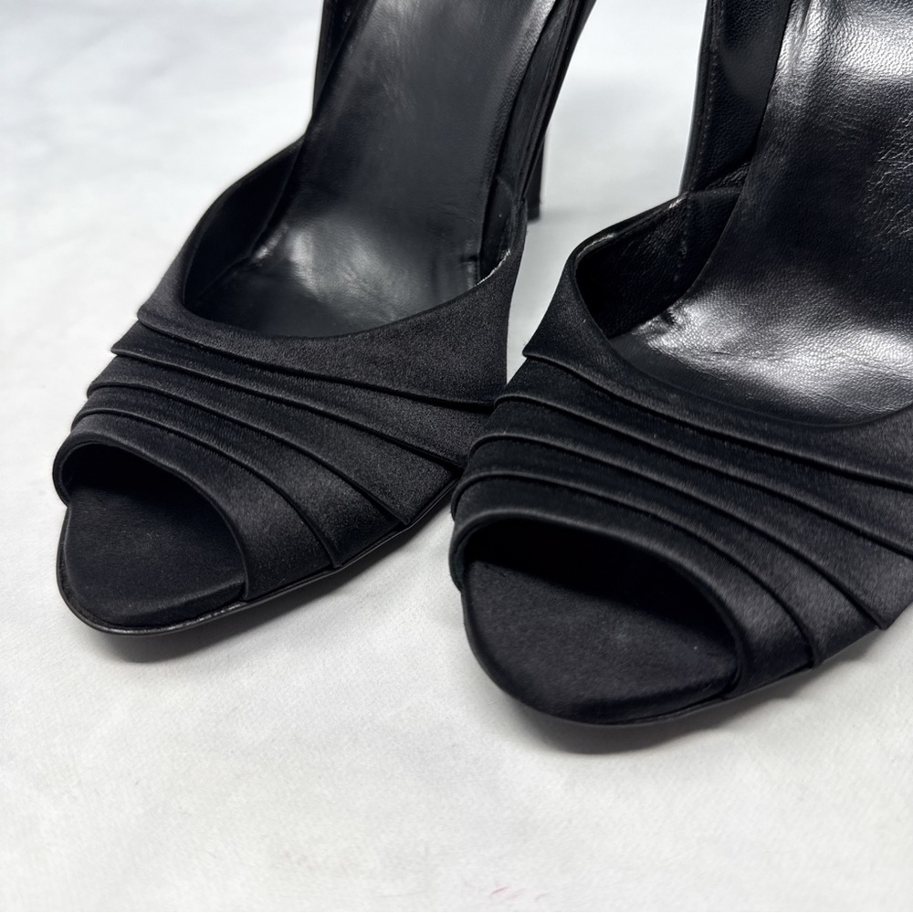 GUCCI Vintage Y2K Silk Satin GG Crystal Embellished Stiletto Heel Pumps Black - Picture 9 of 16